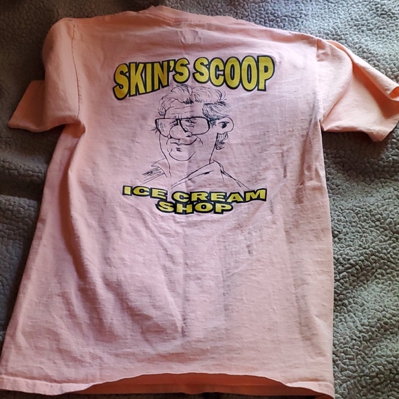 Skin's Scoop Ice-cream Shop T-Shirt - Picture 4 of 5